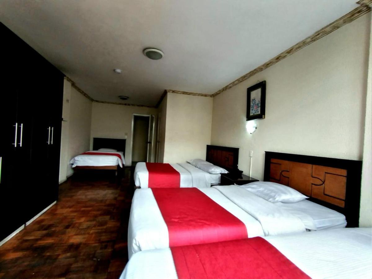 Hotel Imperial Амбато Екстер'єр фото