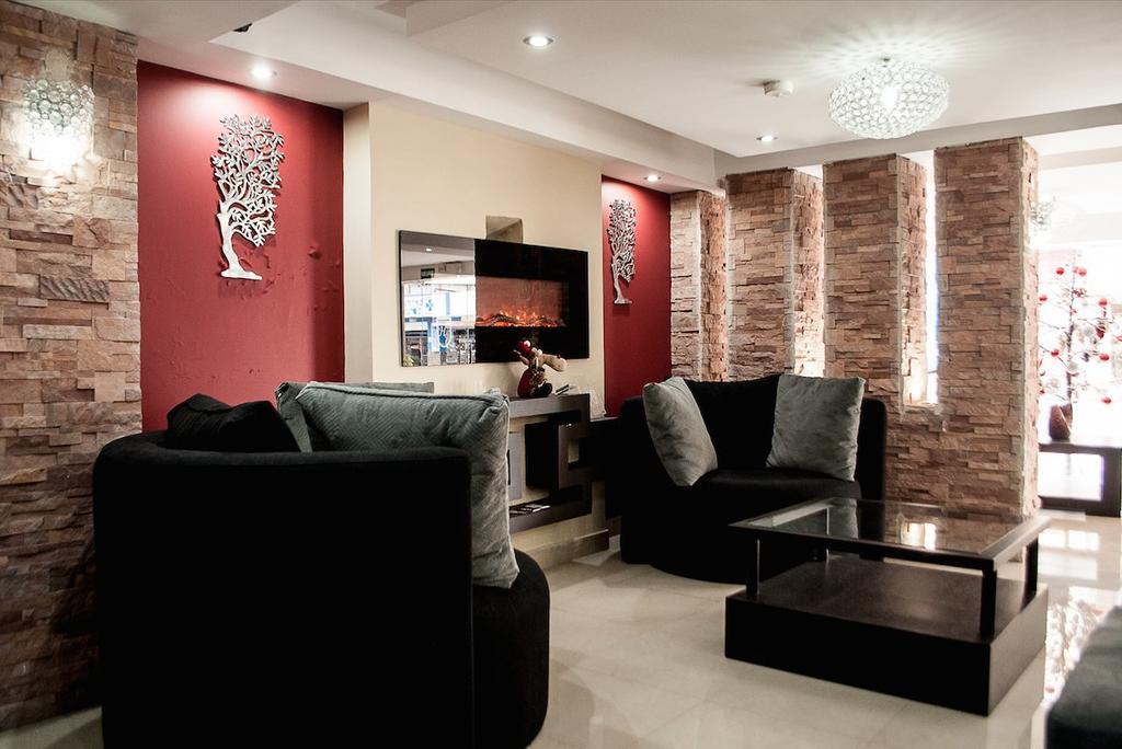 Hotel Imperial Амбато Екстер'єр фото